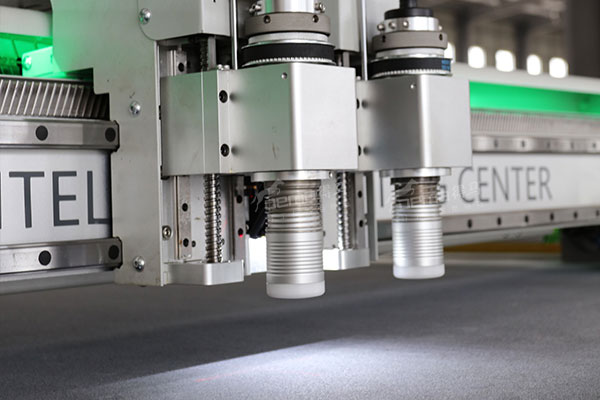 得馬高速裁切機(jī)F11